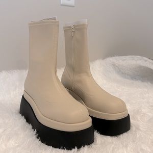 NWT- Call It Spring Mars Platform Bootie- Color ICE- Size 8